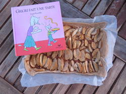 Пирог с яблоками из детской книжки