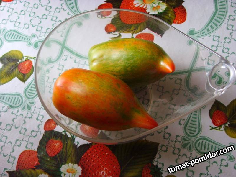 Розовый фламинго полосатый с носиком