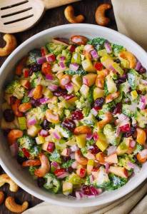 Broccoli-Cashew-Salad-with-Apples-and-Pears-2.thumb.jpg.4f5ad1cae400a07de82802d8e4c0ed9f.jpg