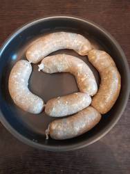 Куриные колбаски