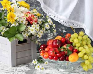 cvety-buket-frukty-vinograd.thumb.jpg.7cfd6e24ecf882b2f91052fd7d820415.jpg