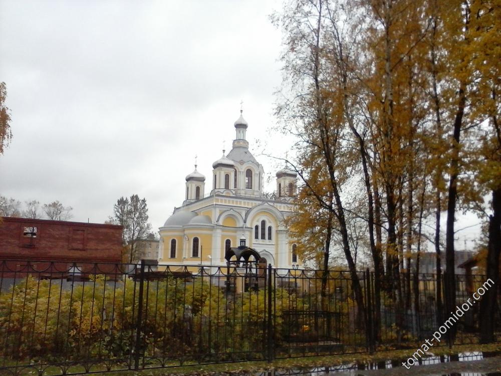 Троицкий собор, Архиерейское Подворье на Октябрьской набережной