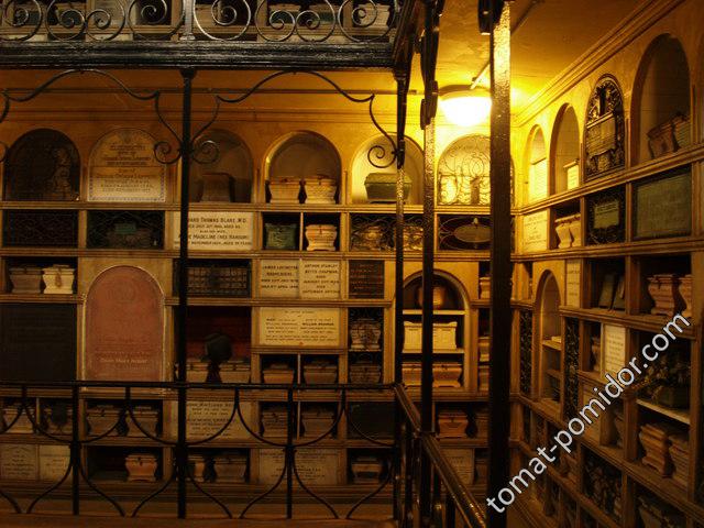 Golders Green Columbarium