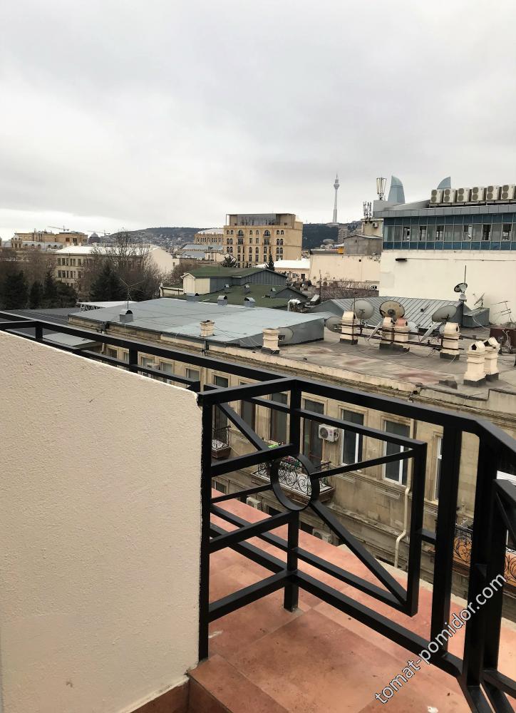 Баку, отель Austin, вид с балкона номера