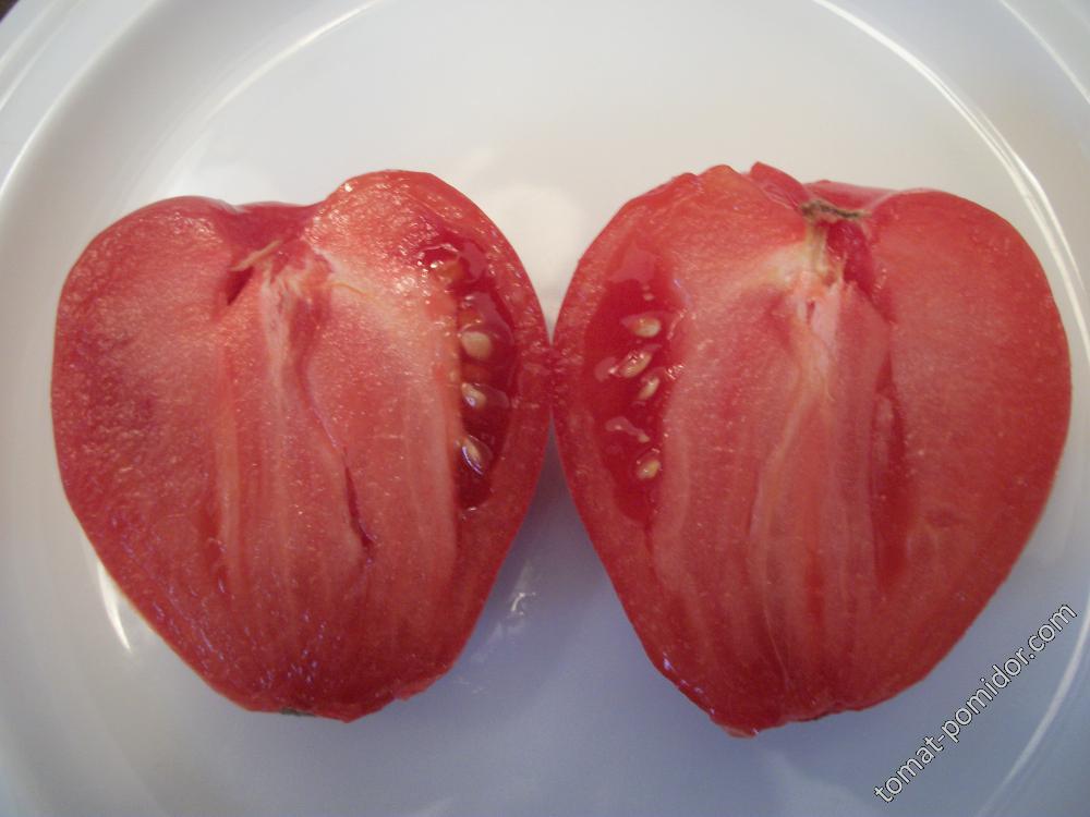 томат Итальянские сердечки в разрезе