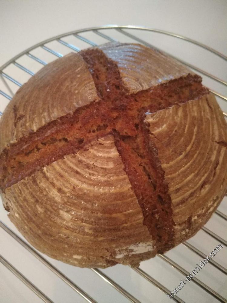 Ржано - пшеничный подовый хлеб на закваске