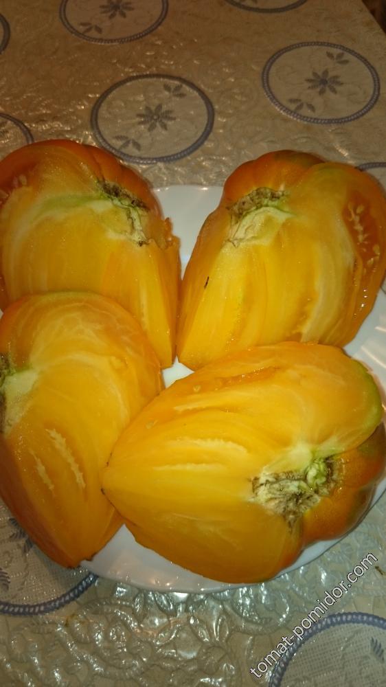 Клубника оранжевая